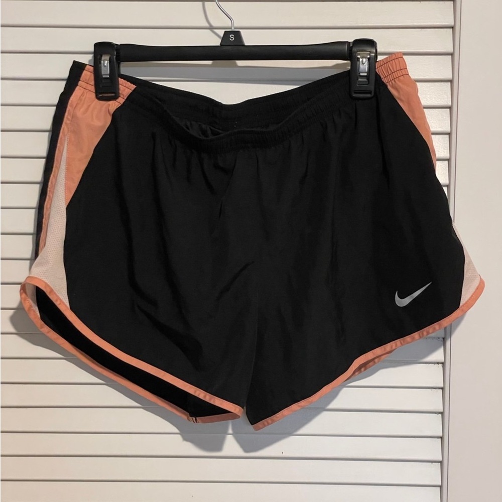 NIKE DRI-FIT Women’s running shorts